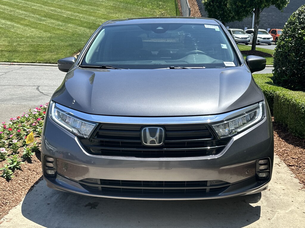 Used 2023 Honda Odyssey Touring Minivan