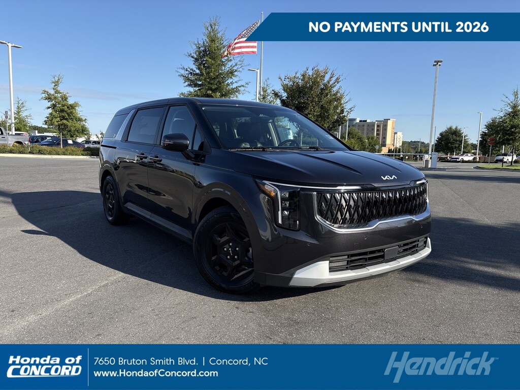 Used 2025 Kia Carnival LXS Minivan