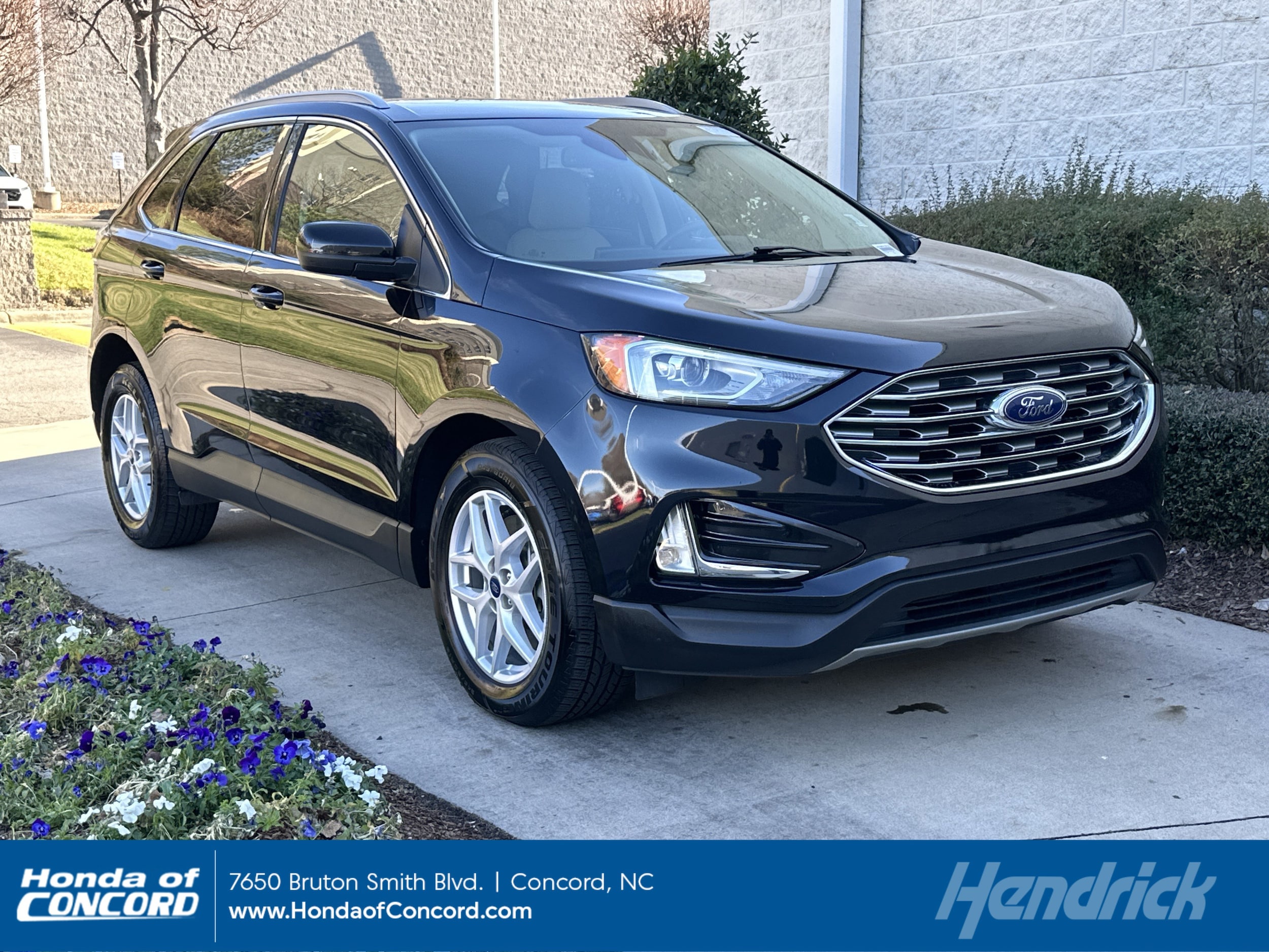 2021 Ford Edge SEL's photo