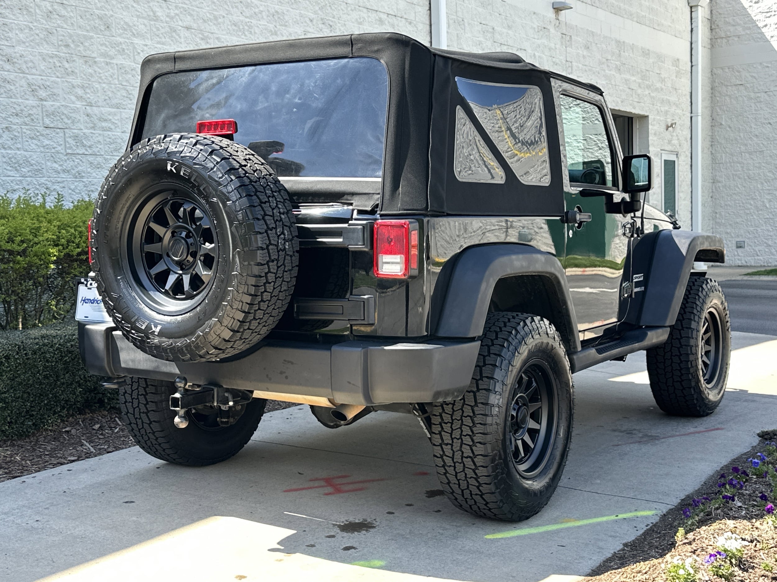 2017 Jeep Wrangler Sport photo 3