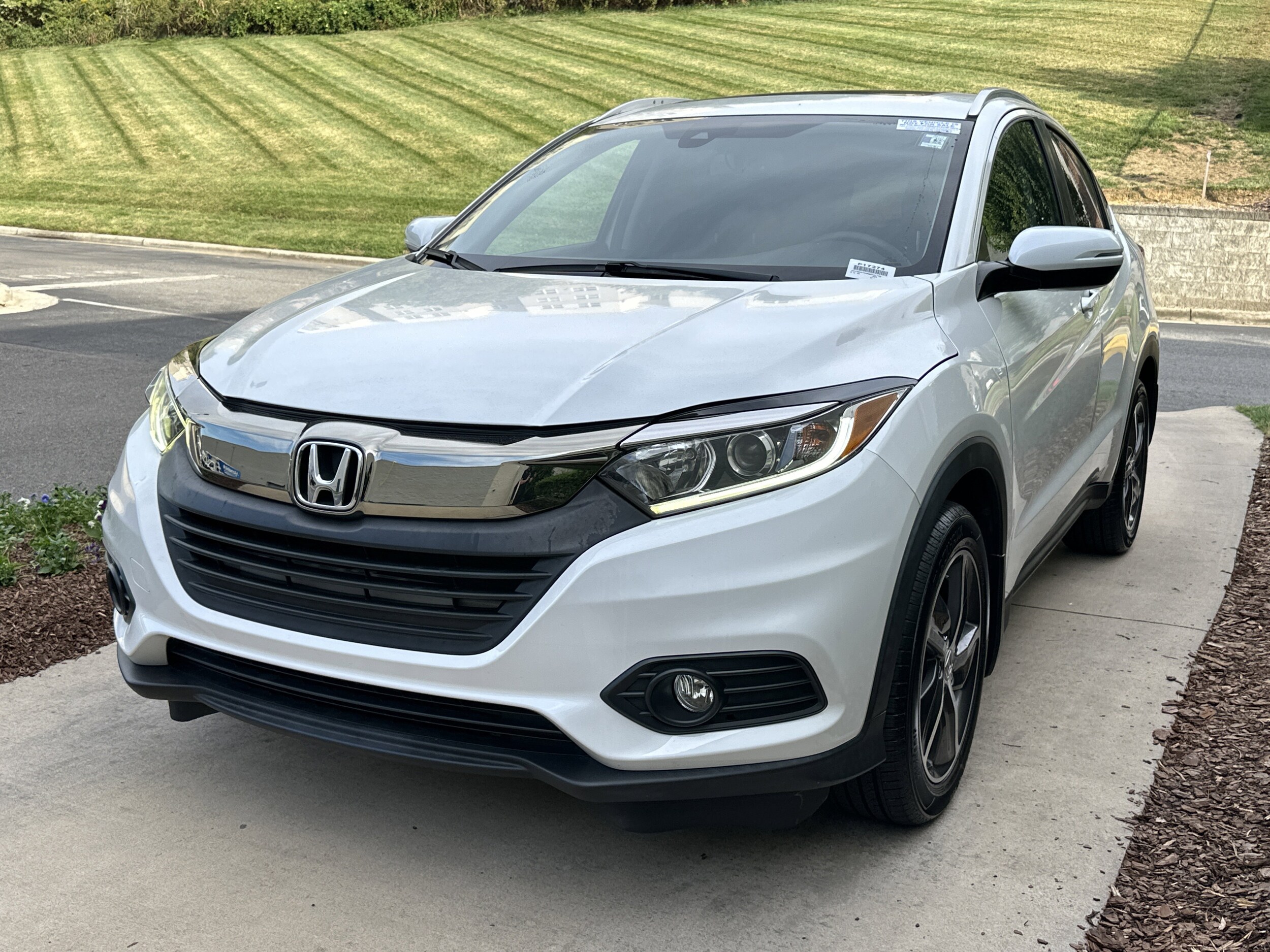 2022 Honda HR-V EX-L photo 2