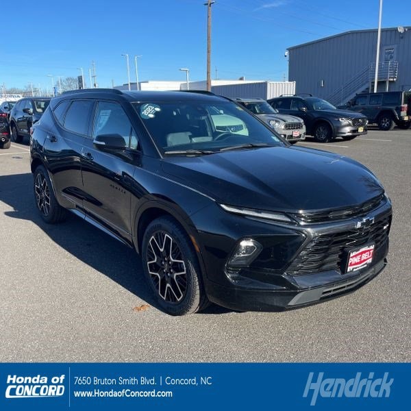 2023 Chevrolet Blazer RS's photo