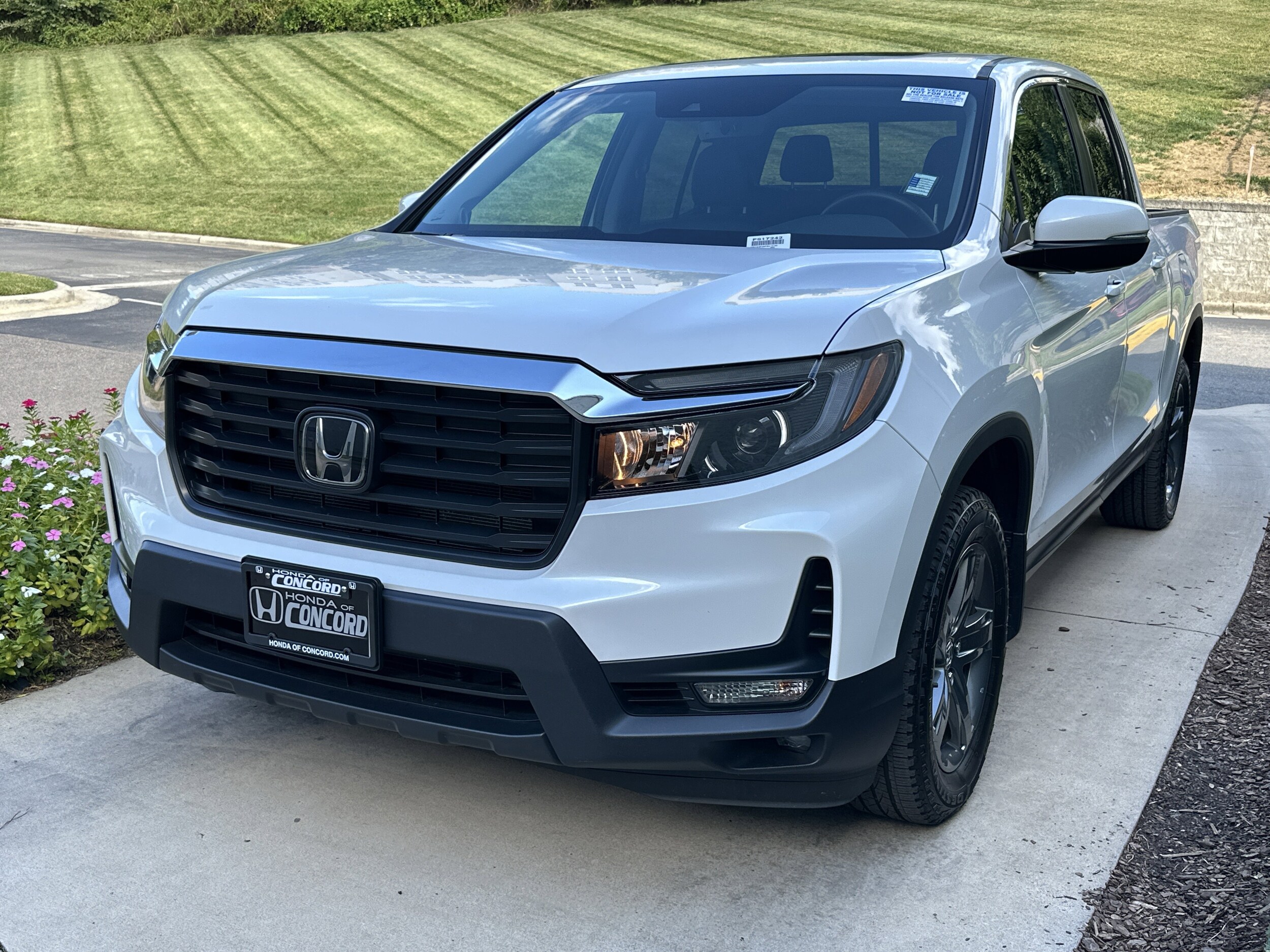 2023 Honda Ridgeline RTL photo 3