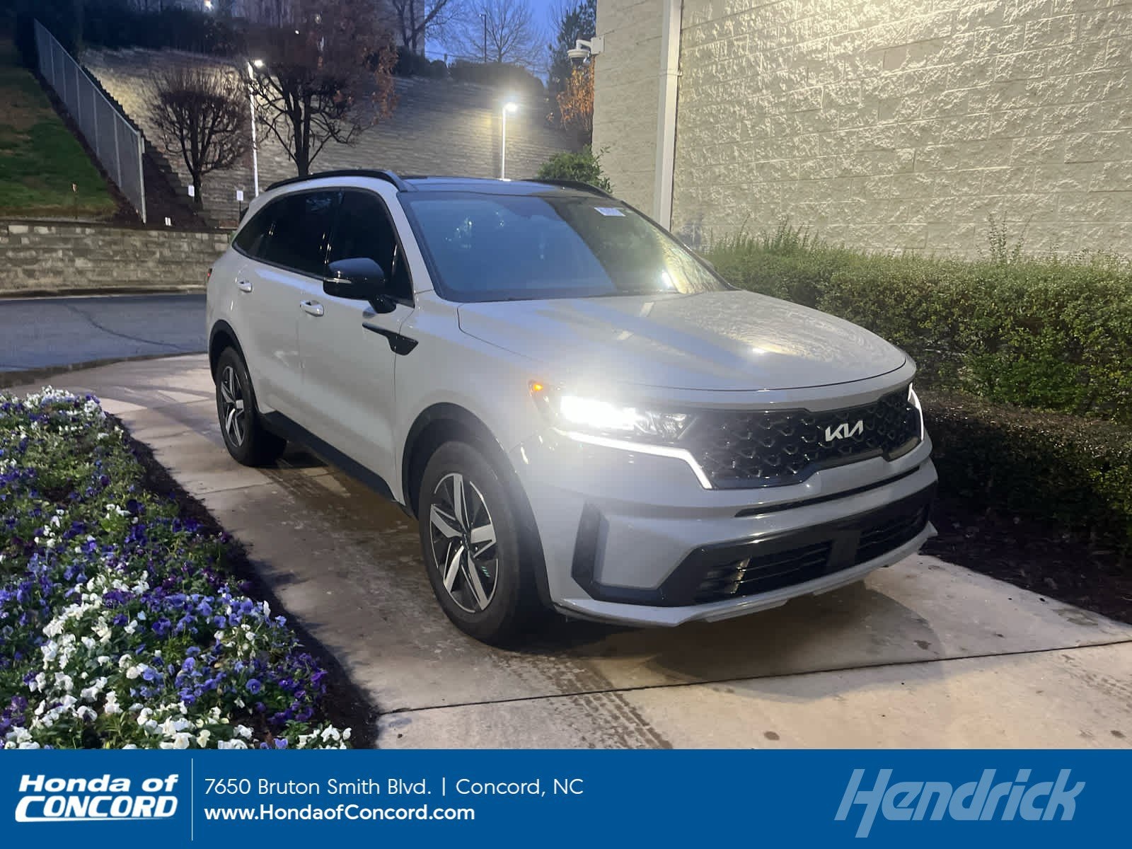 2022 Kia Sorento EX's photo