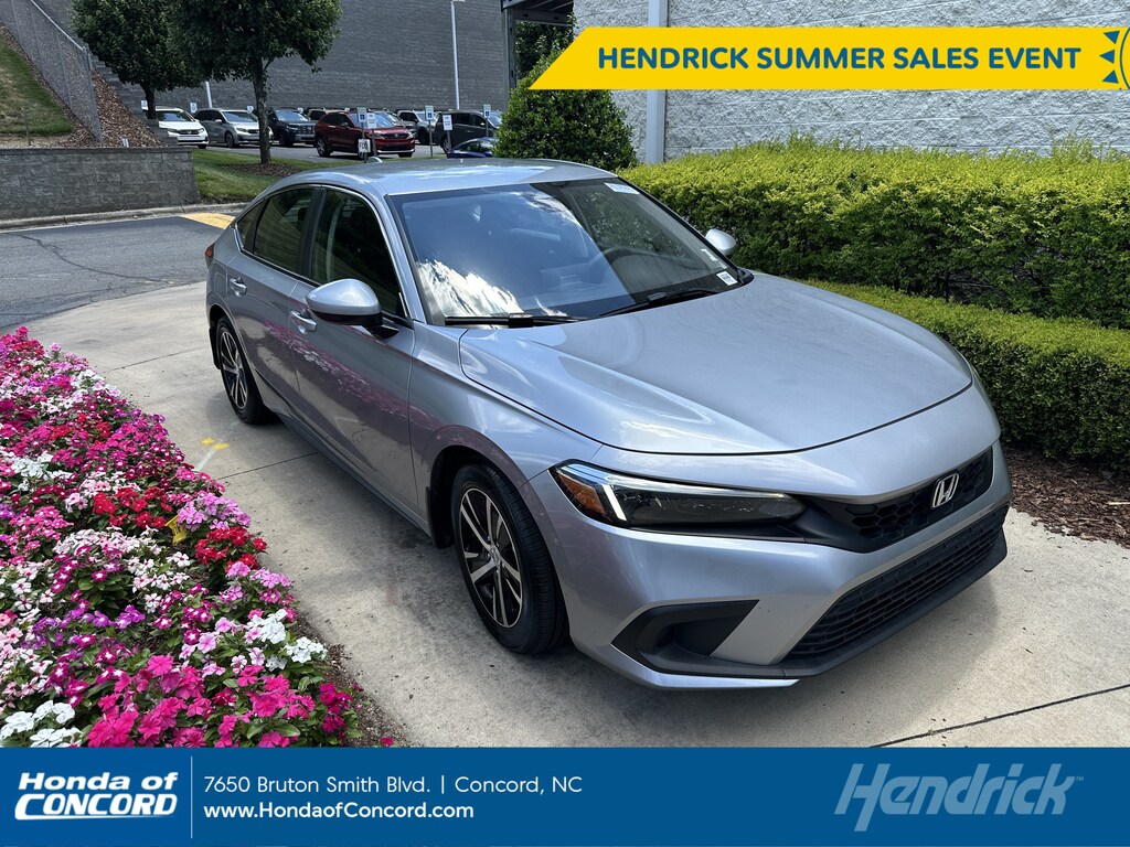 Used 2023 Honda Civic LX Hatchback