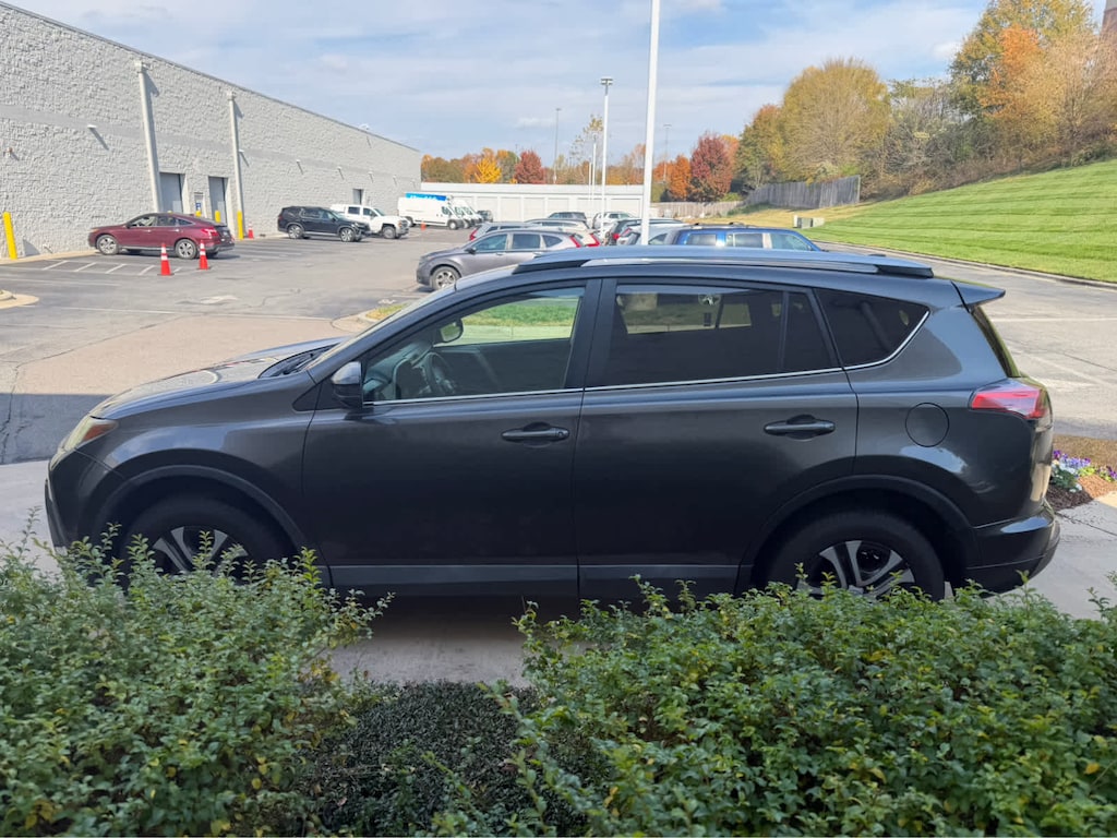 Used 2016 Toyota RAV4 LE SUV