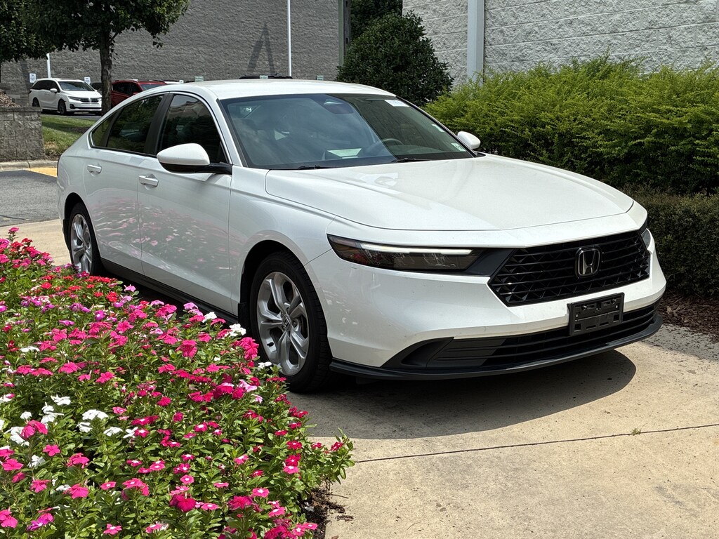 Used 2023 Honda Accord LX Sedan