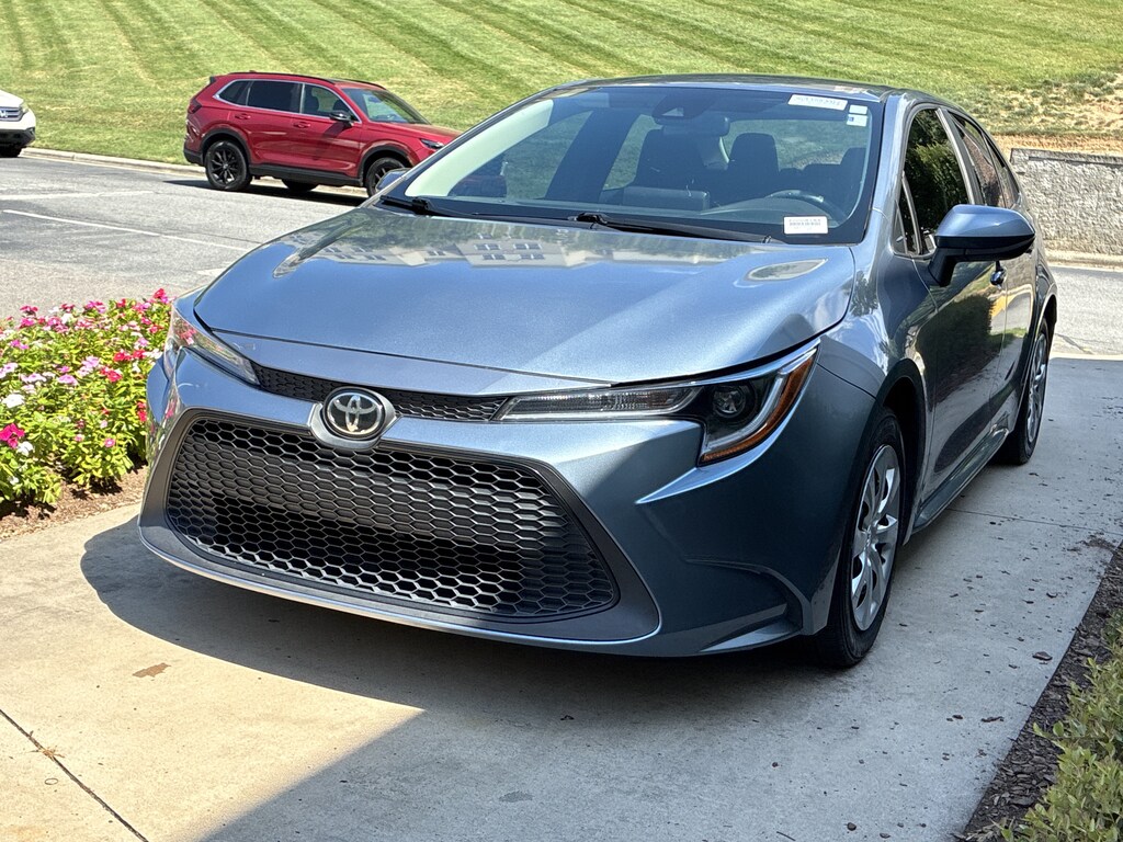 Used 2022 Toyota Corolla LE Sedan