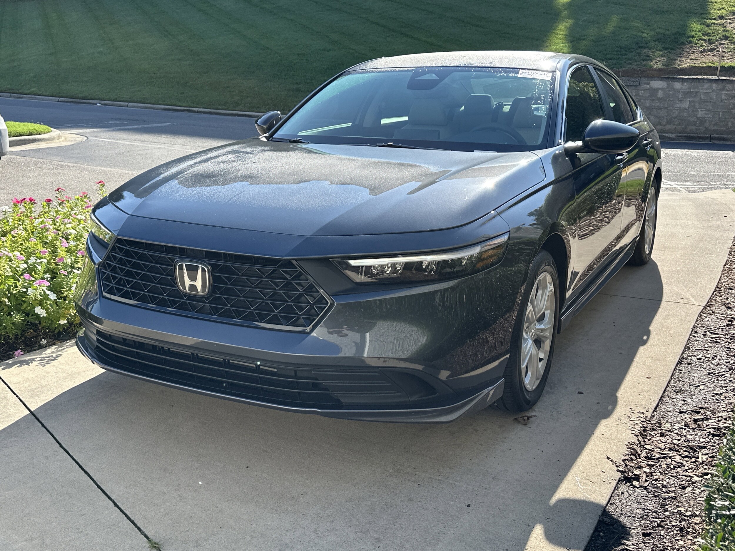 2023 Honda Accord LX photo 3