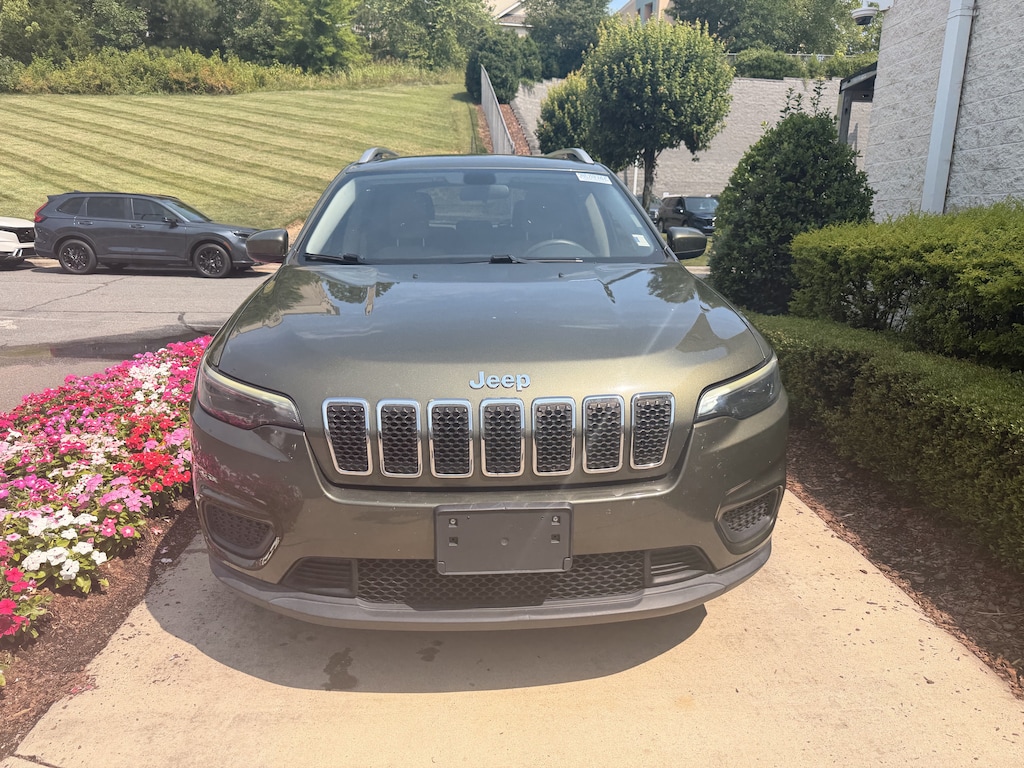Used 2020 Jeep Cherokee Latitude SUV