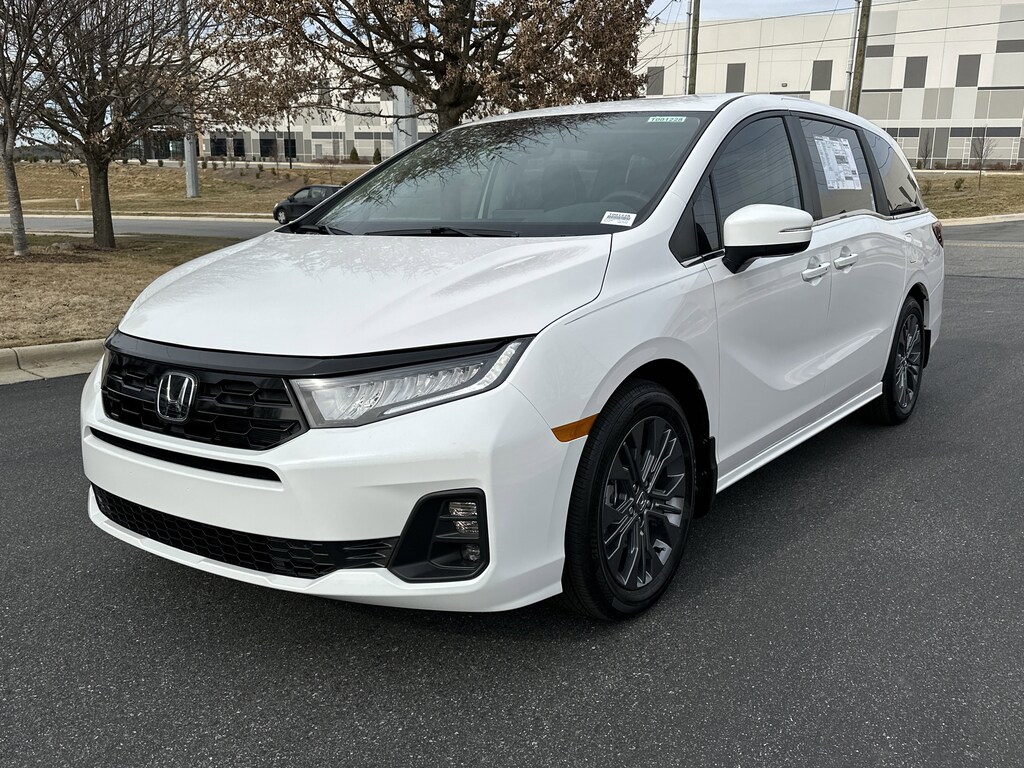 New 2026 Honda Odyssey Touring Minivan