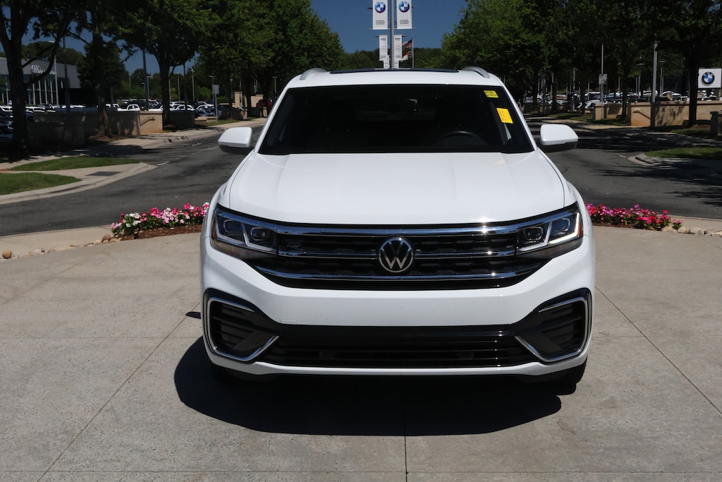 Used 2021 Volkswagen Atlas Cross Sport 3.6L V6 SE w/Technology R-Line SUV