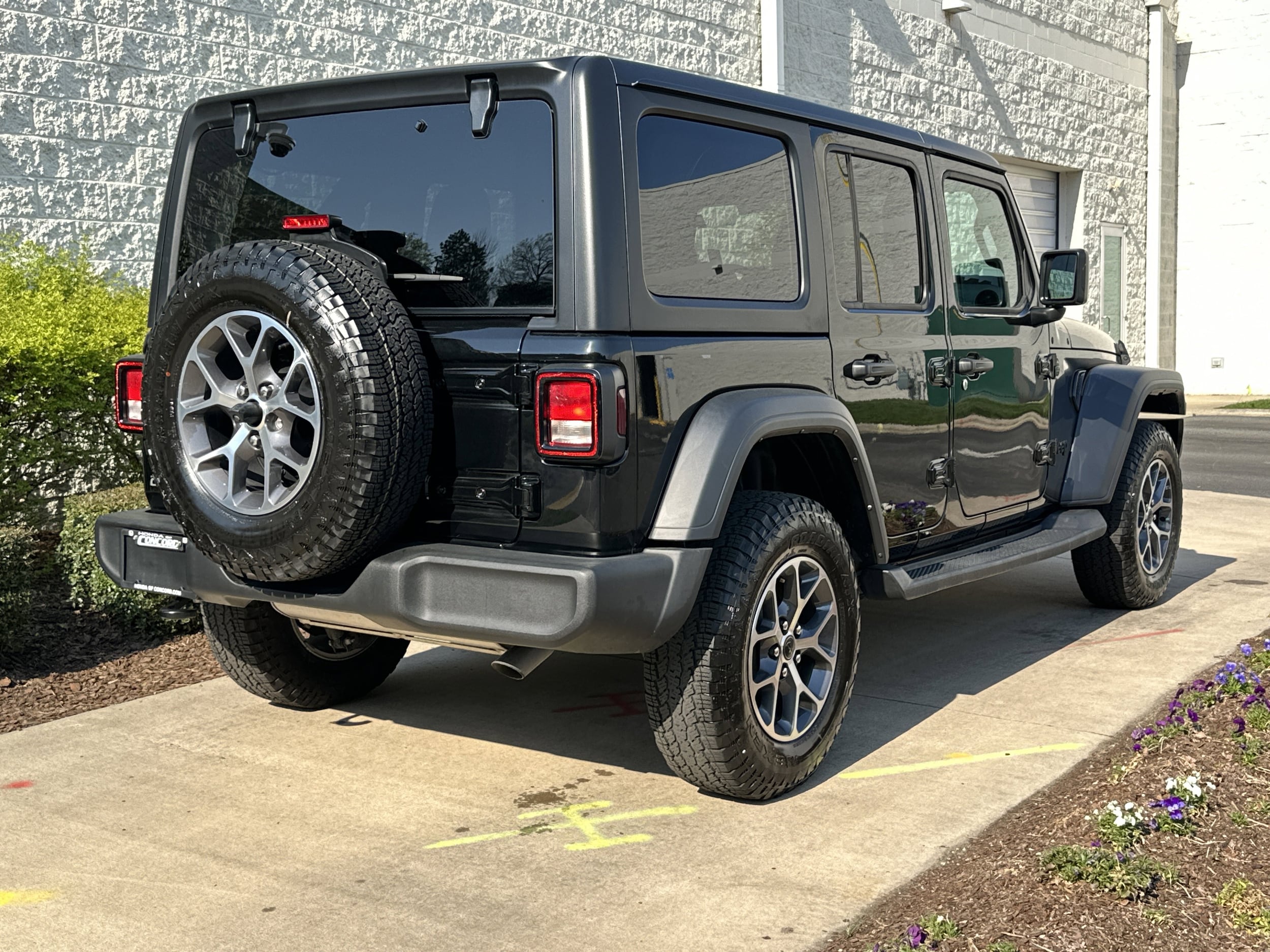 2024 Jeep Wrangler Sport S photo 6
