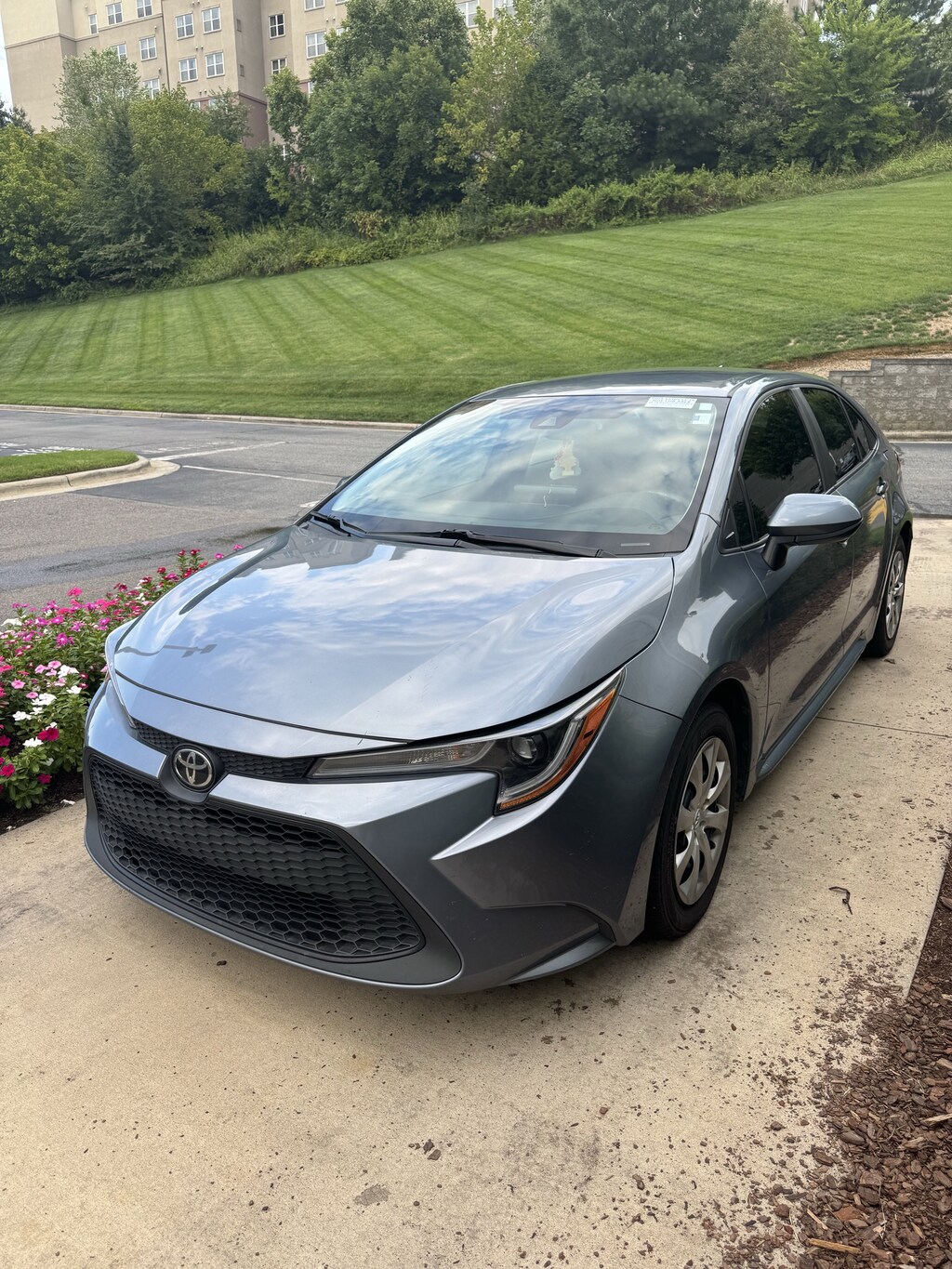 Used 2022 Toyota Corolla LE Sedan