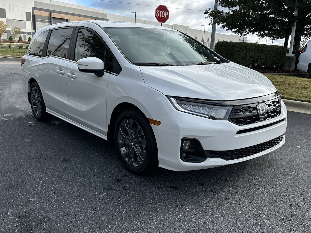 New 2026 Honda Odyssey Touring Minivan