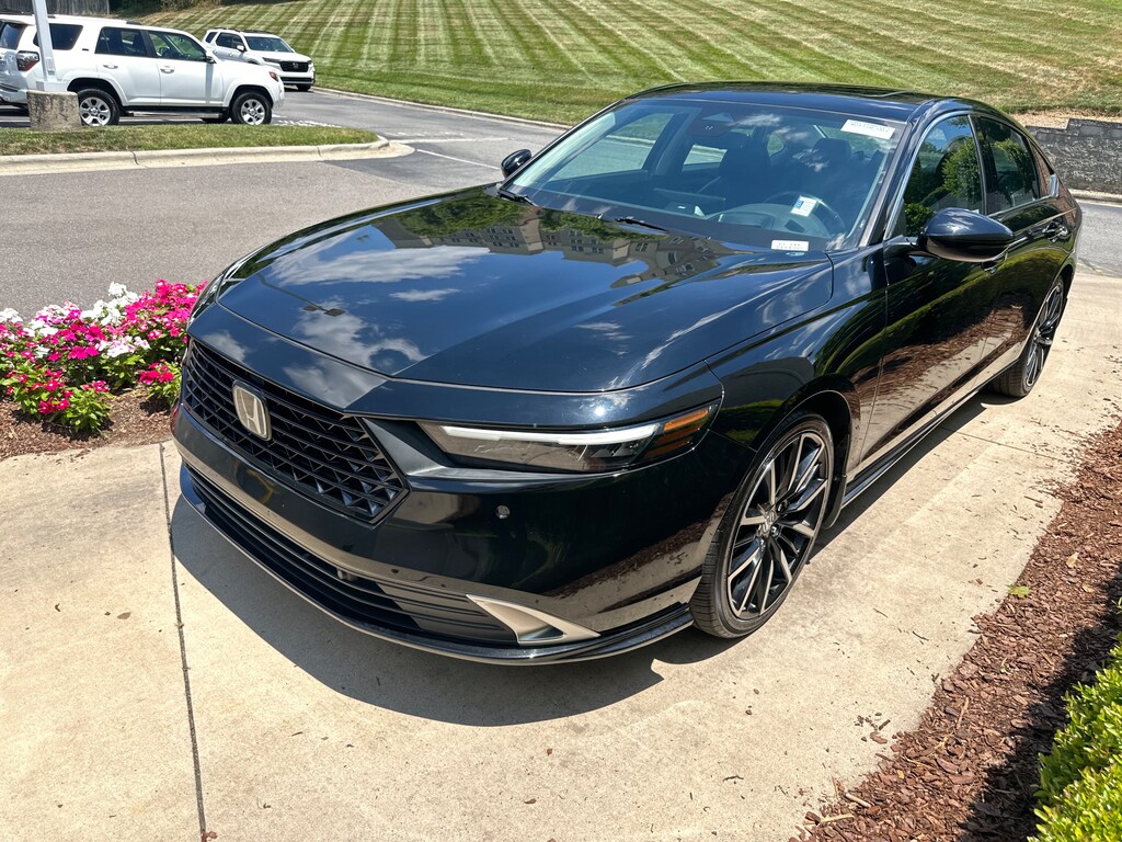 Used 2023 Honda Accord Hybrid Touring Sedan