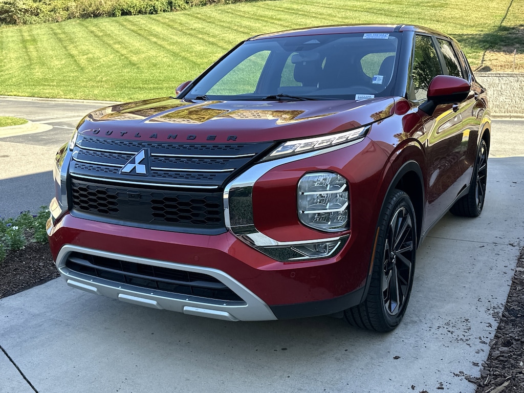 Used 2022 Mitsubishi Outlander SE SUV