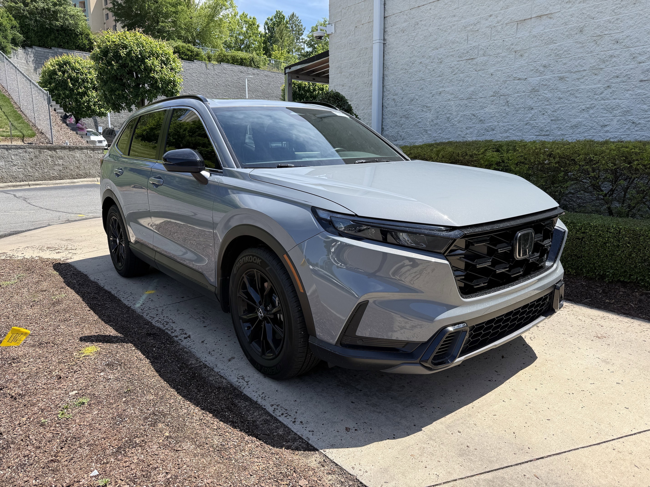 2025 Honda CR-V Hybrid Sport-L photo 2