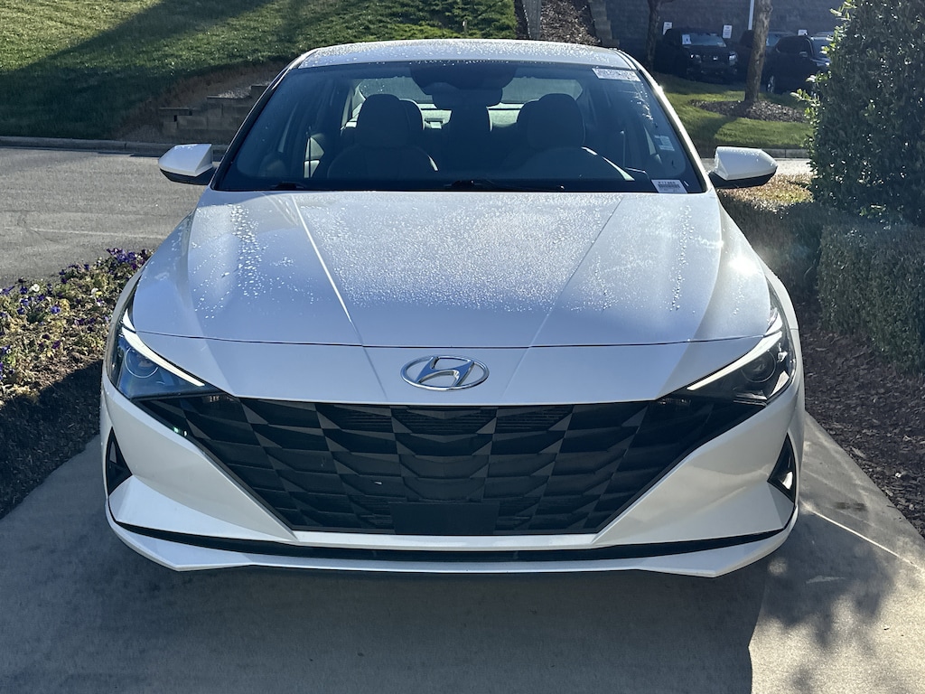 Used 2023 Hyundai Elantra SEL Sedan