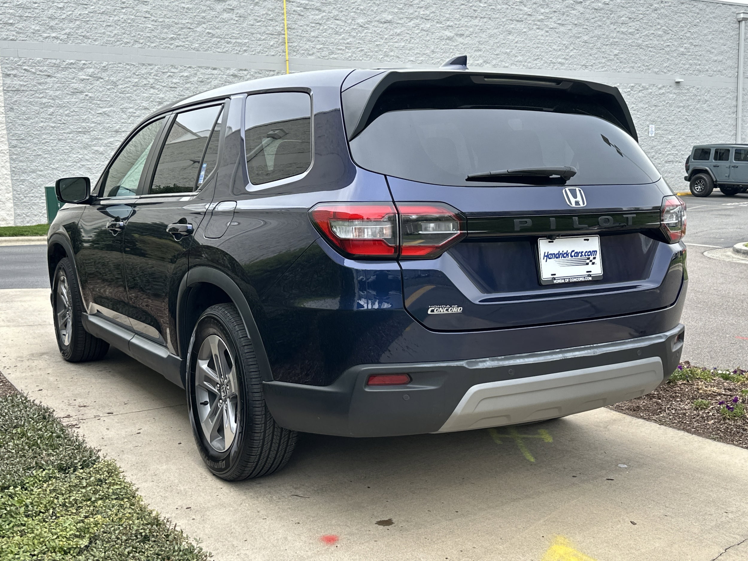 2025 Honda Pilot EX-L photo 5