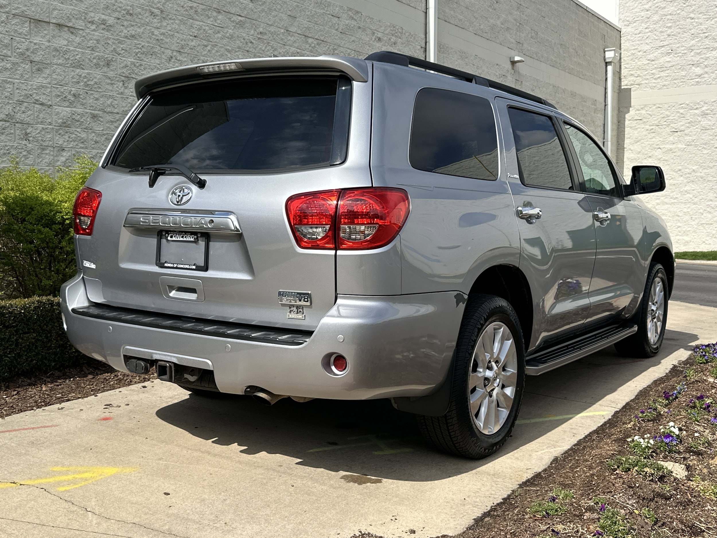 2012 Toyota Sequoia Platinum photo 3