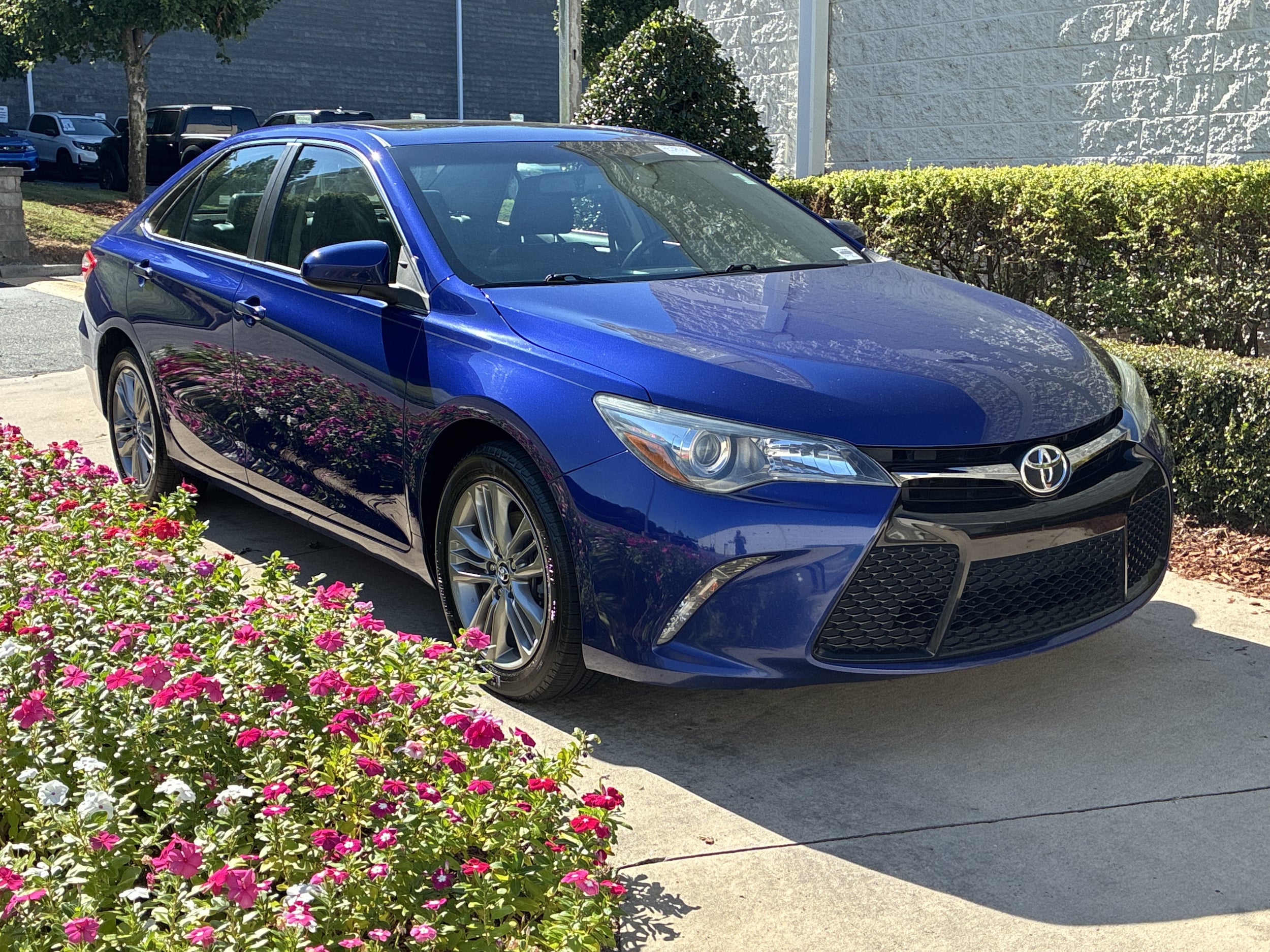 Used 2015 Toyota Camry SE with VIN 4T1BF1FK0FU901372 for sale in Huntersville, NC