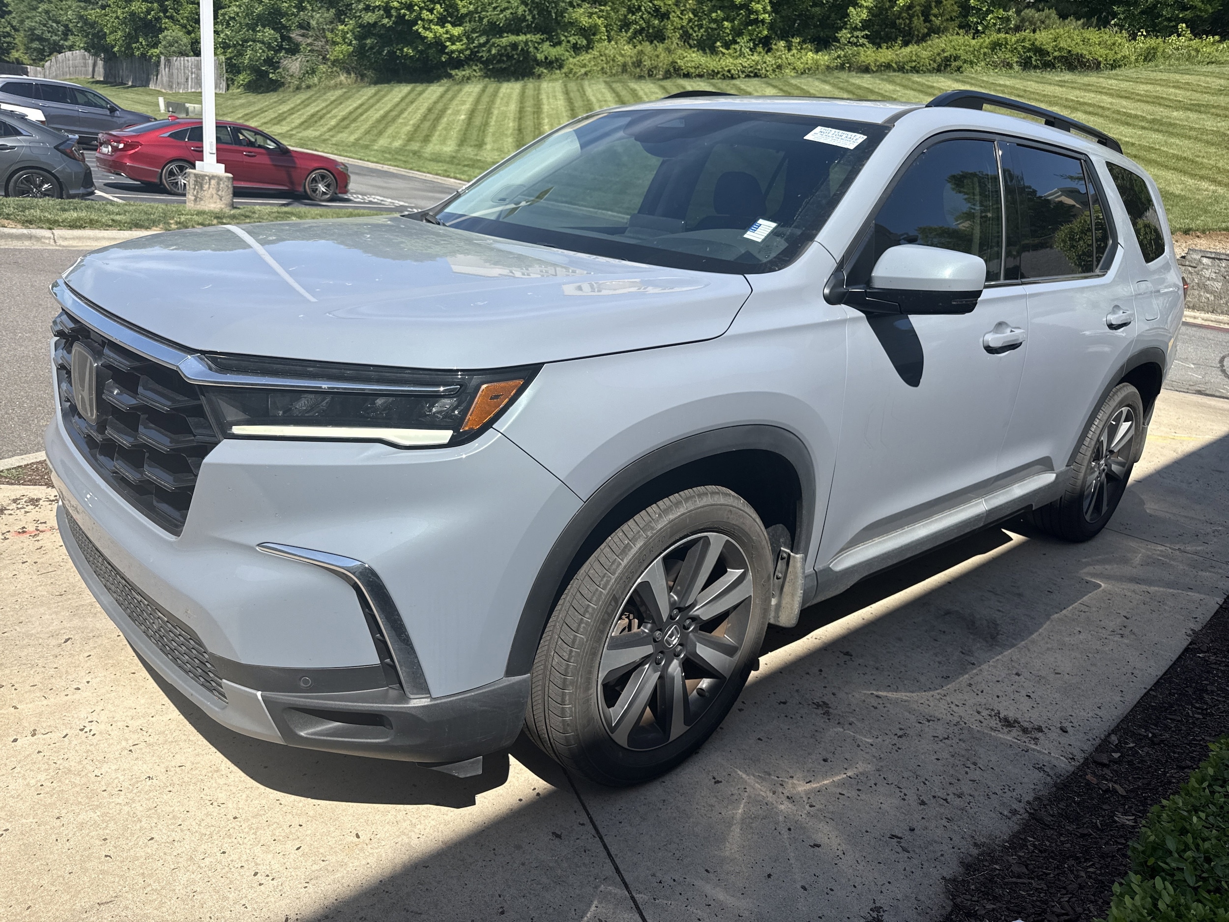 2024 Honda Pilot Touring photo 4