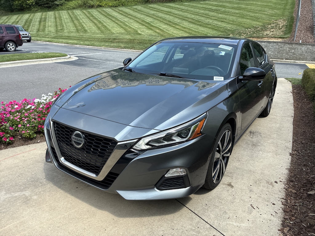 Used 2020 Nissan Altima 2.5 SR Sedan