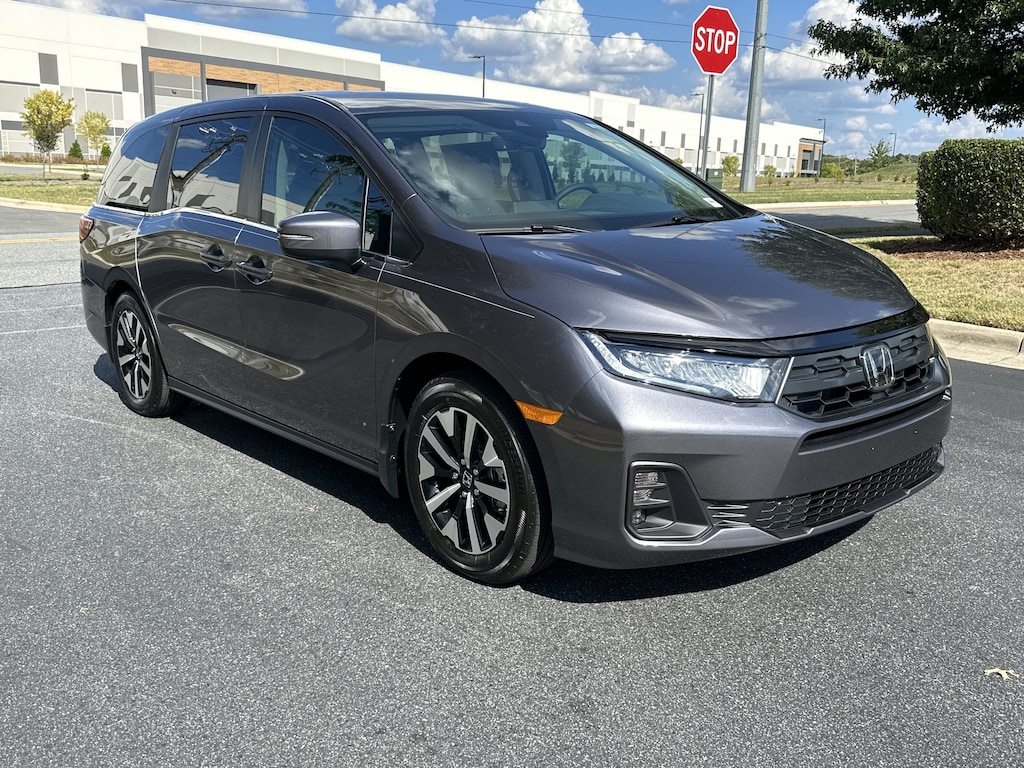 New 2026 Honda Odyssey EX-L Minivan
