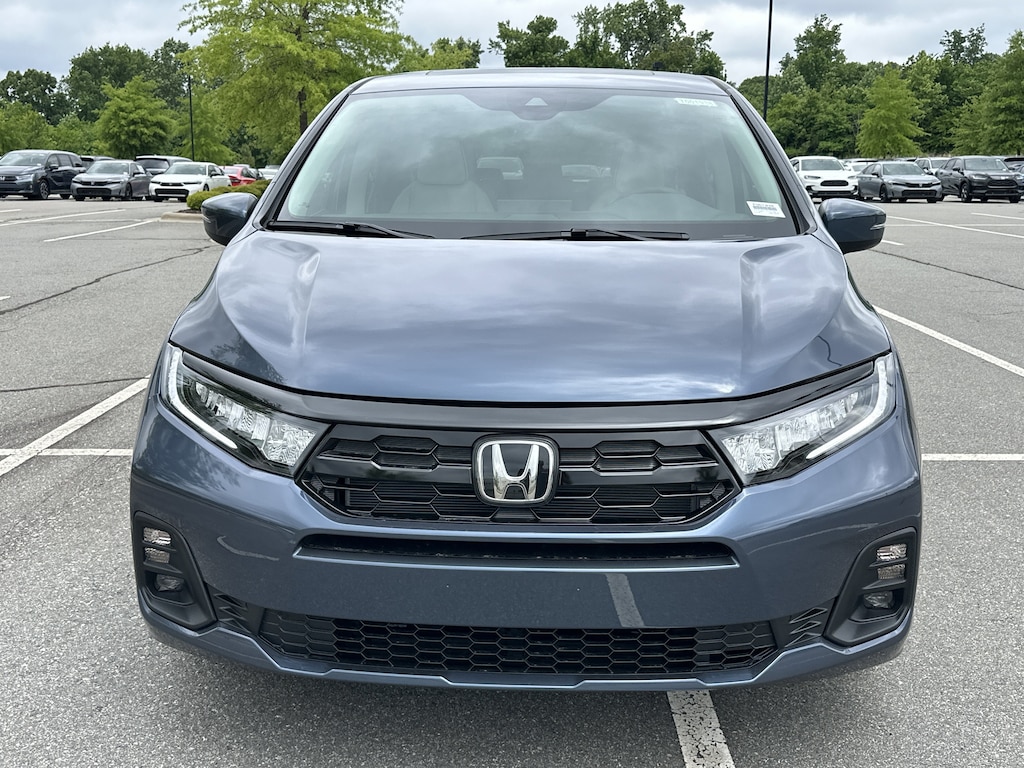 New 2026 Honda Odyssey Touring Minivan