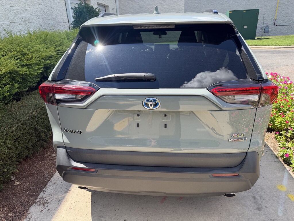 Used 2021 Toyota RAV4 Hybrid XLE SUV