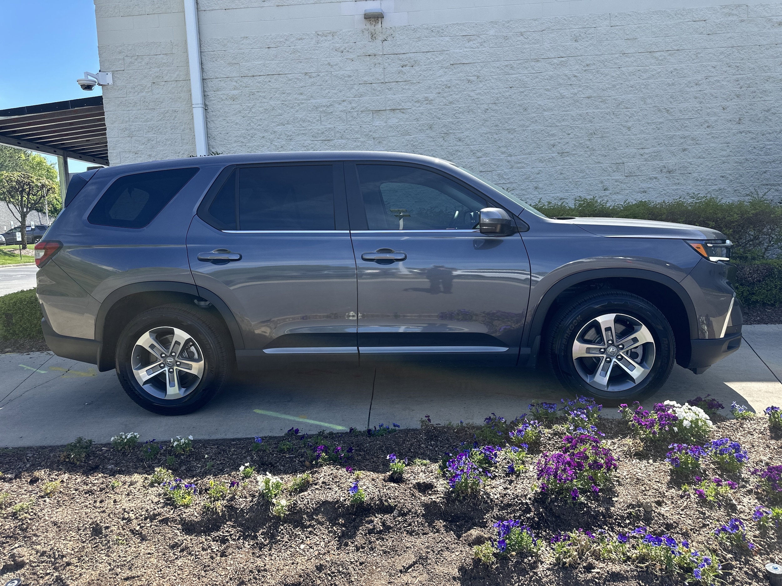 2025 Honda Pilot EX-L photo 3