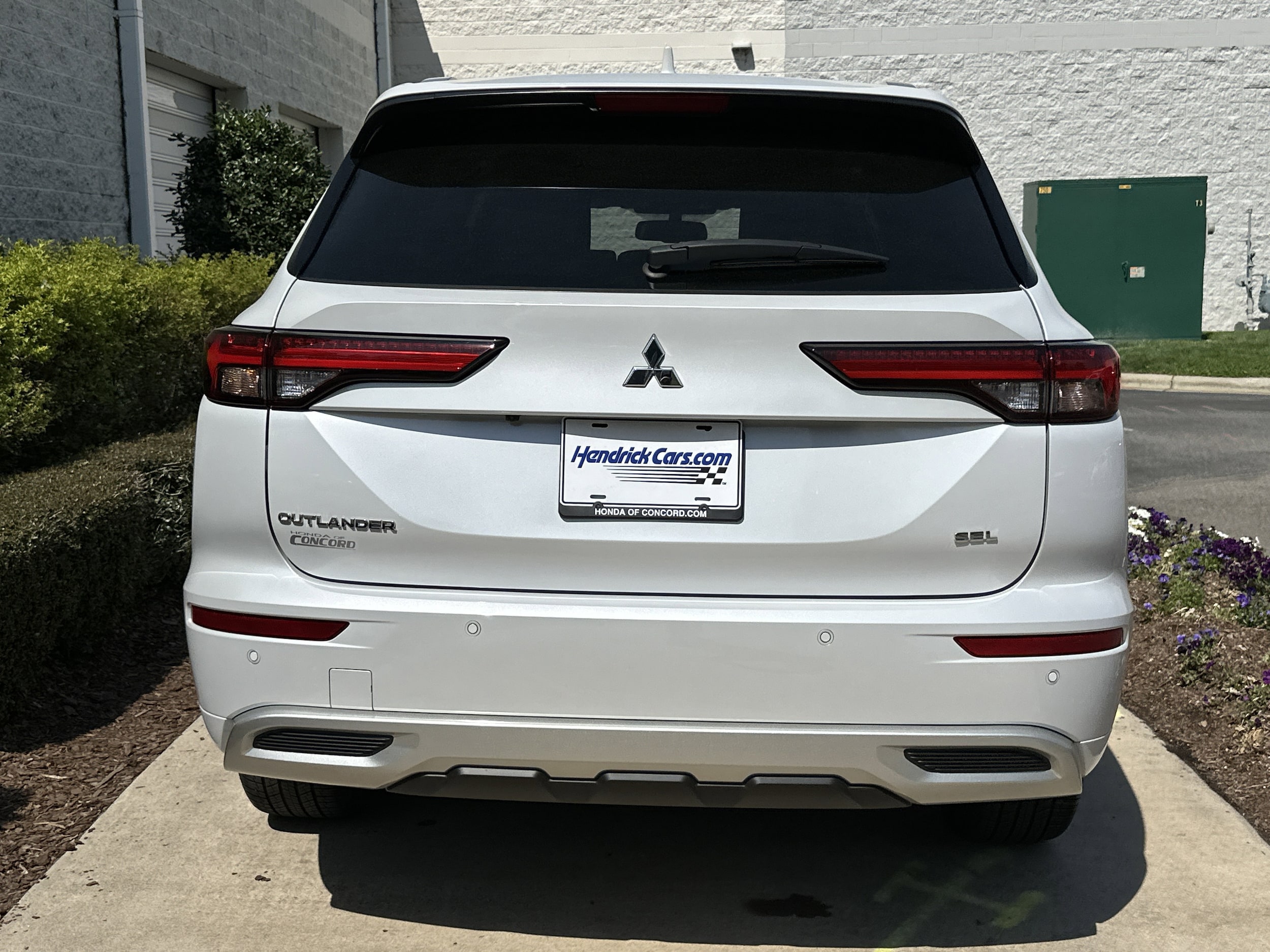 2023 Mitsubishi Outlander SEL photo 6
