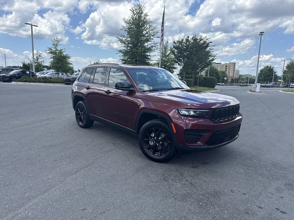 Certified 2024 Jeep Grand Cherokee Altitude SUV