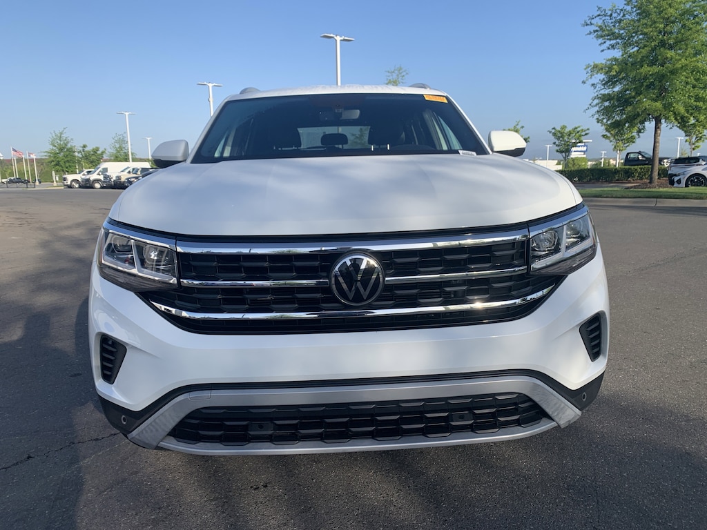 Used 2022 Volkswagen Atlas Cross Sport 3.6L V6 SE w/Technology SUV