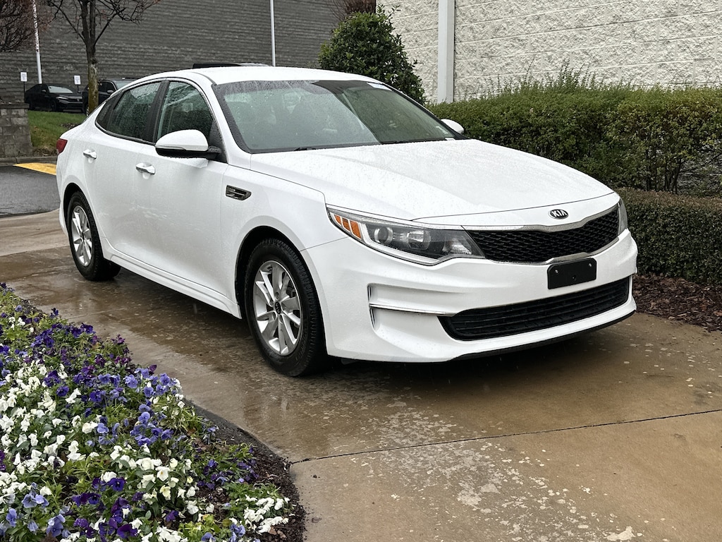 Used 2017 Kia Optima LX Sedan