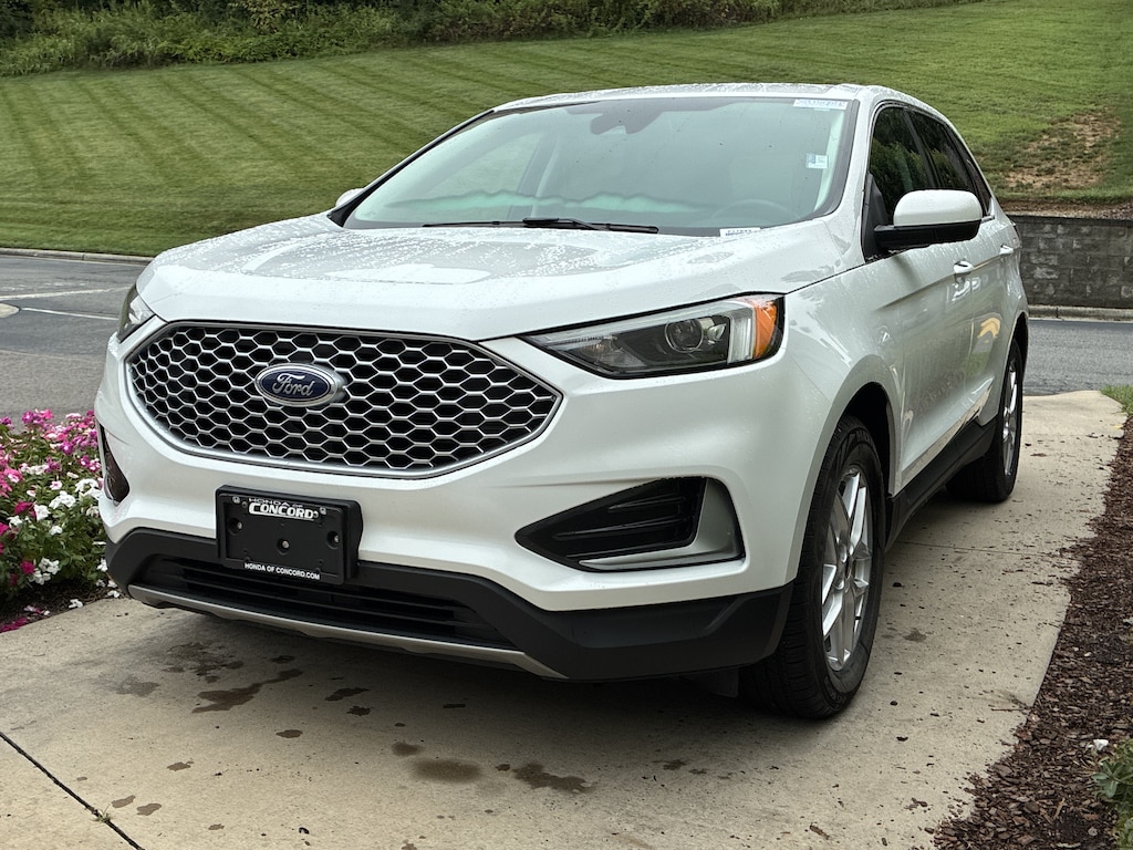 Used 2024 Ford Edge SEL SUV