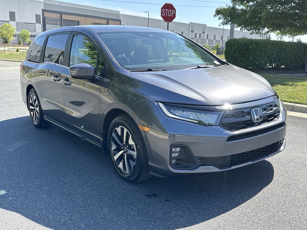 New 2026 Honda Odyssey EX-L Minivan