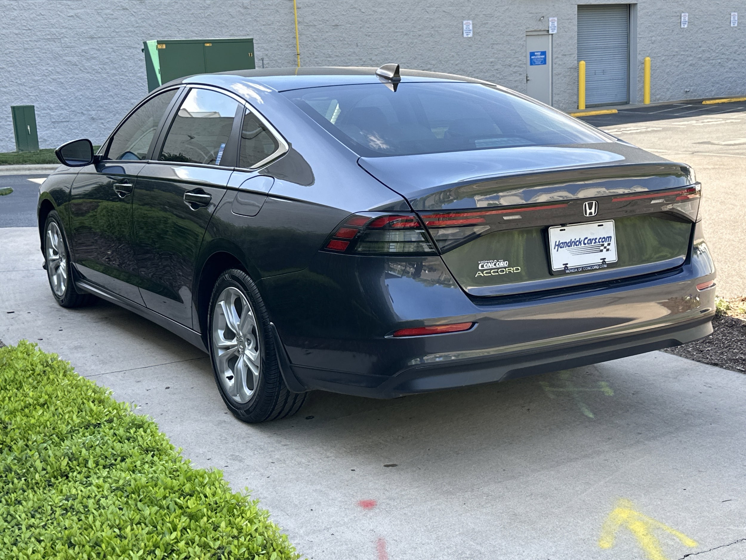 2023 Honda Accord LX photo 5