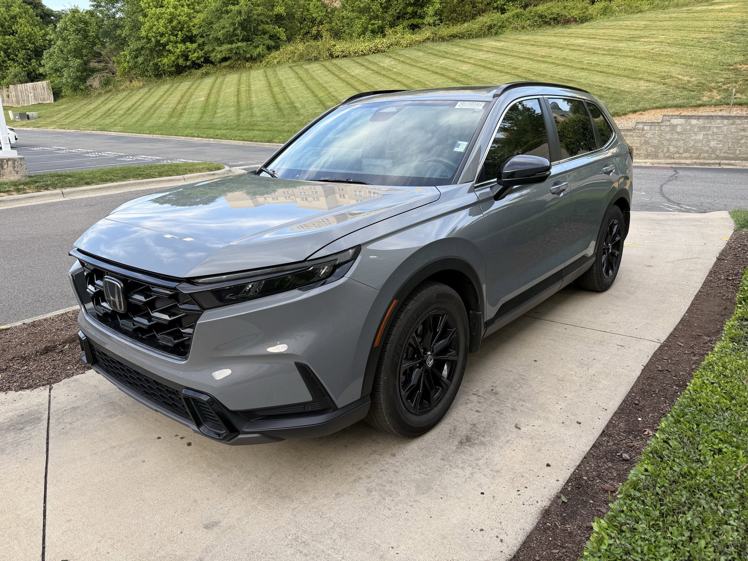 2025 Honda CR-V Hybrid Sport-L photo 5