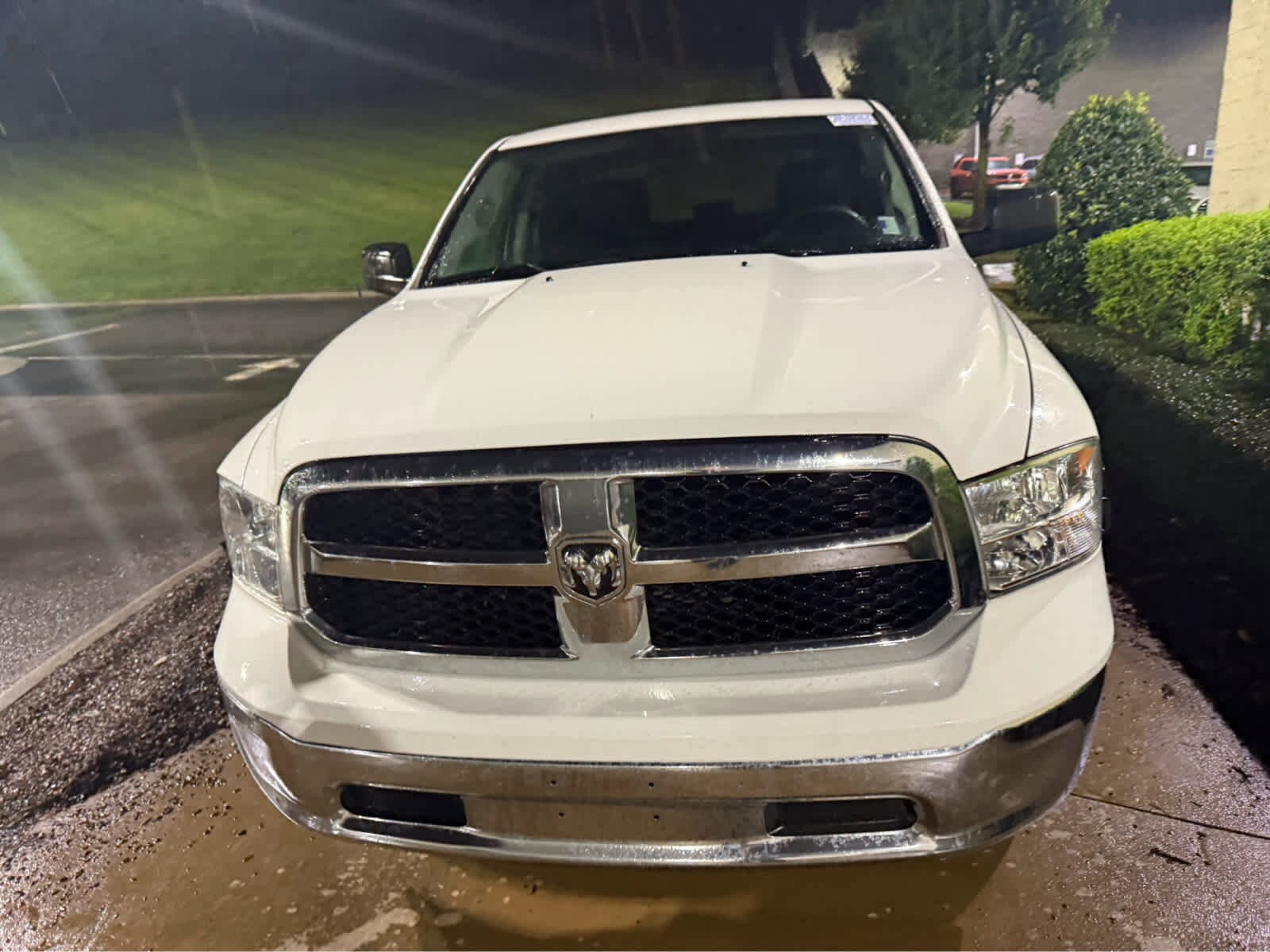 2021 Ram 1500 SLT photo 3