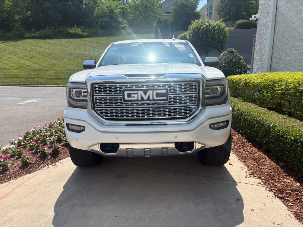 Used 2017 GMC Sierra 1500 Denali Pickup