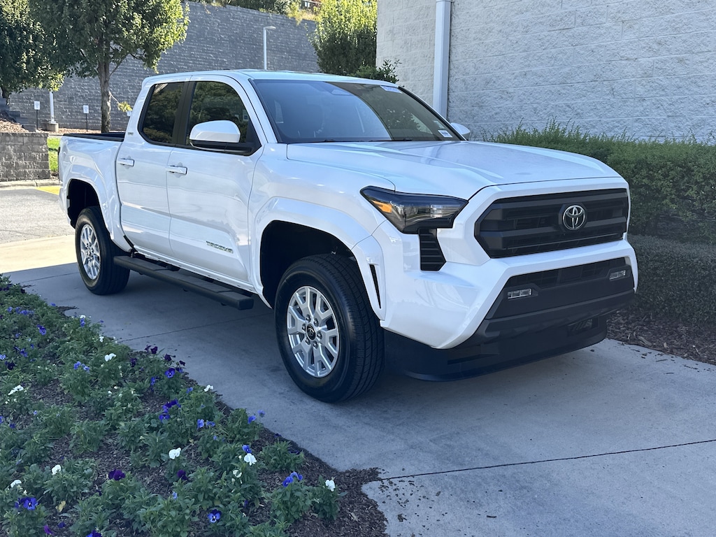 Used 2024 Toyota Tacoma SR5 Pickup