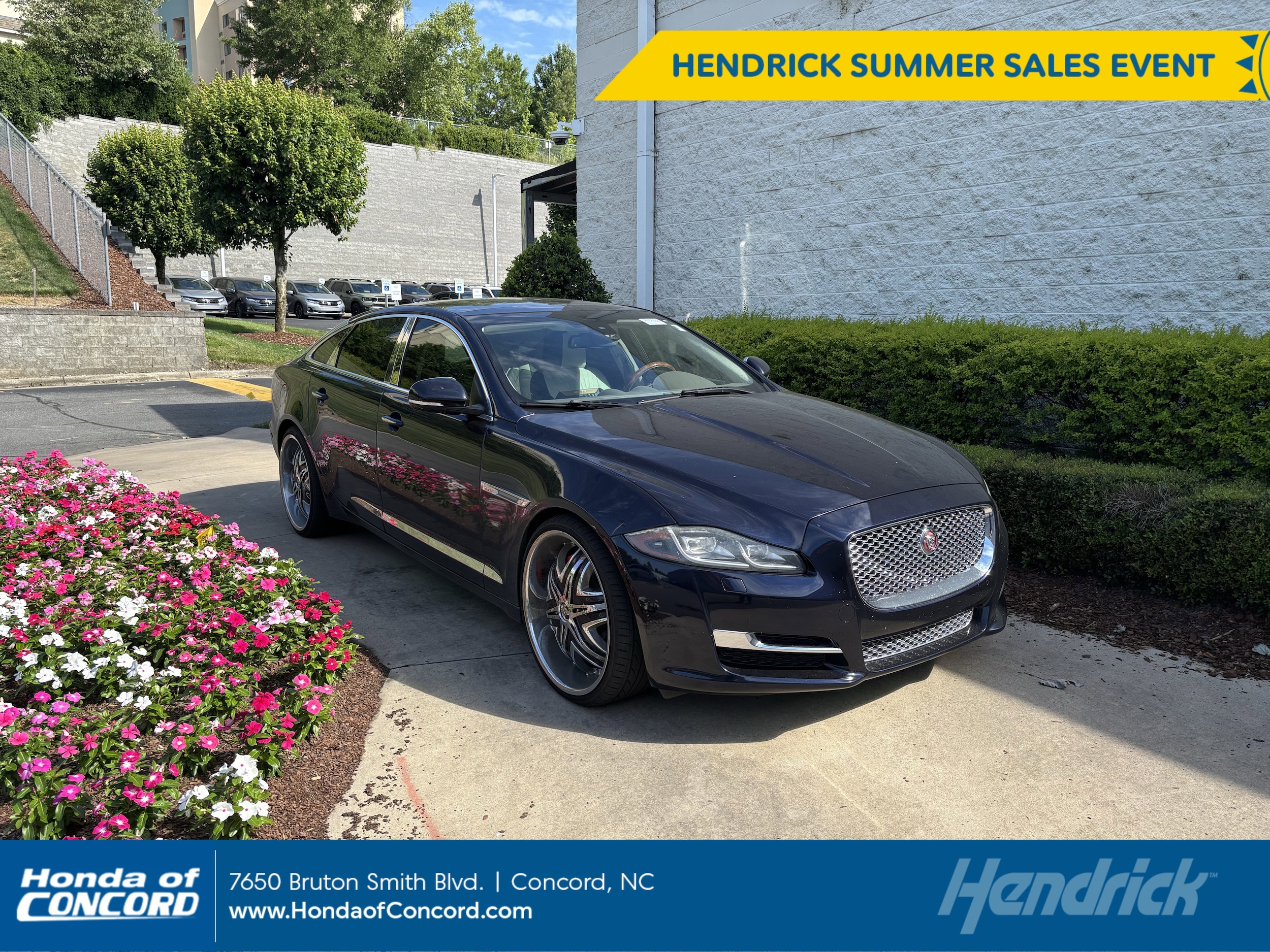 2016 Jaguar XJ XJL Portfolio's photo
