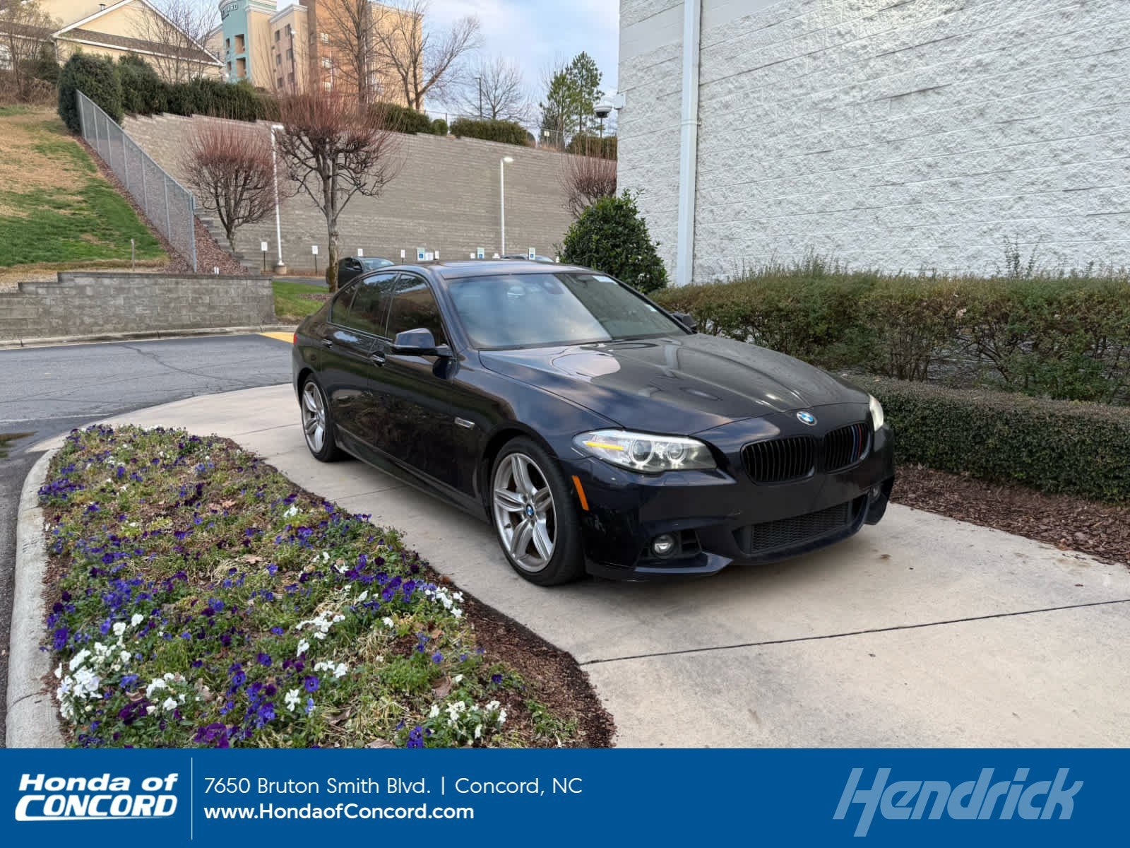 2015 BMW 5 Series 550i's photo