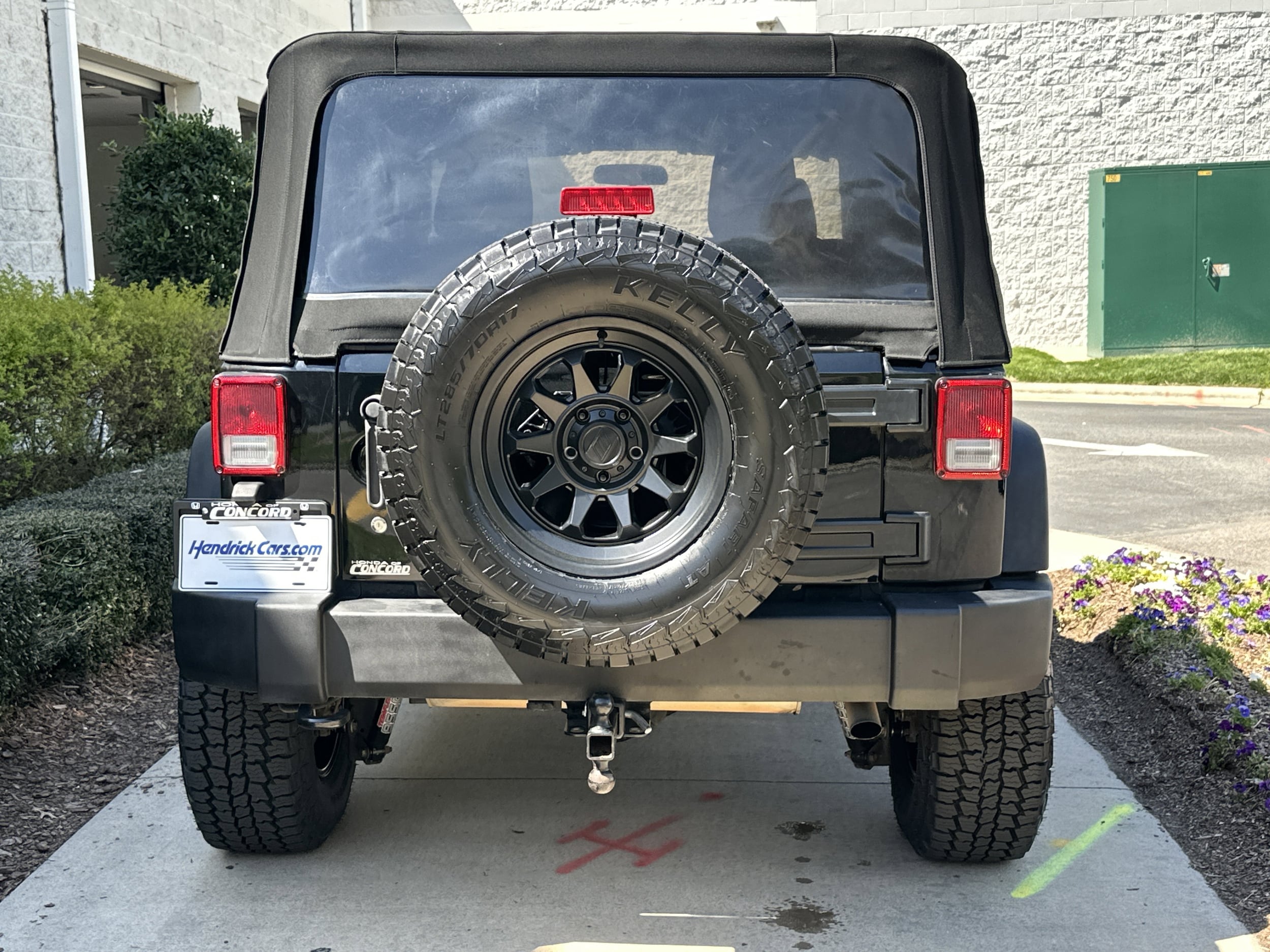 2017 Jeep Wrangler Sport photo 6