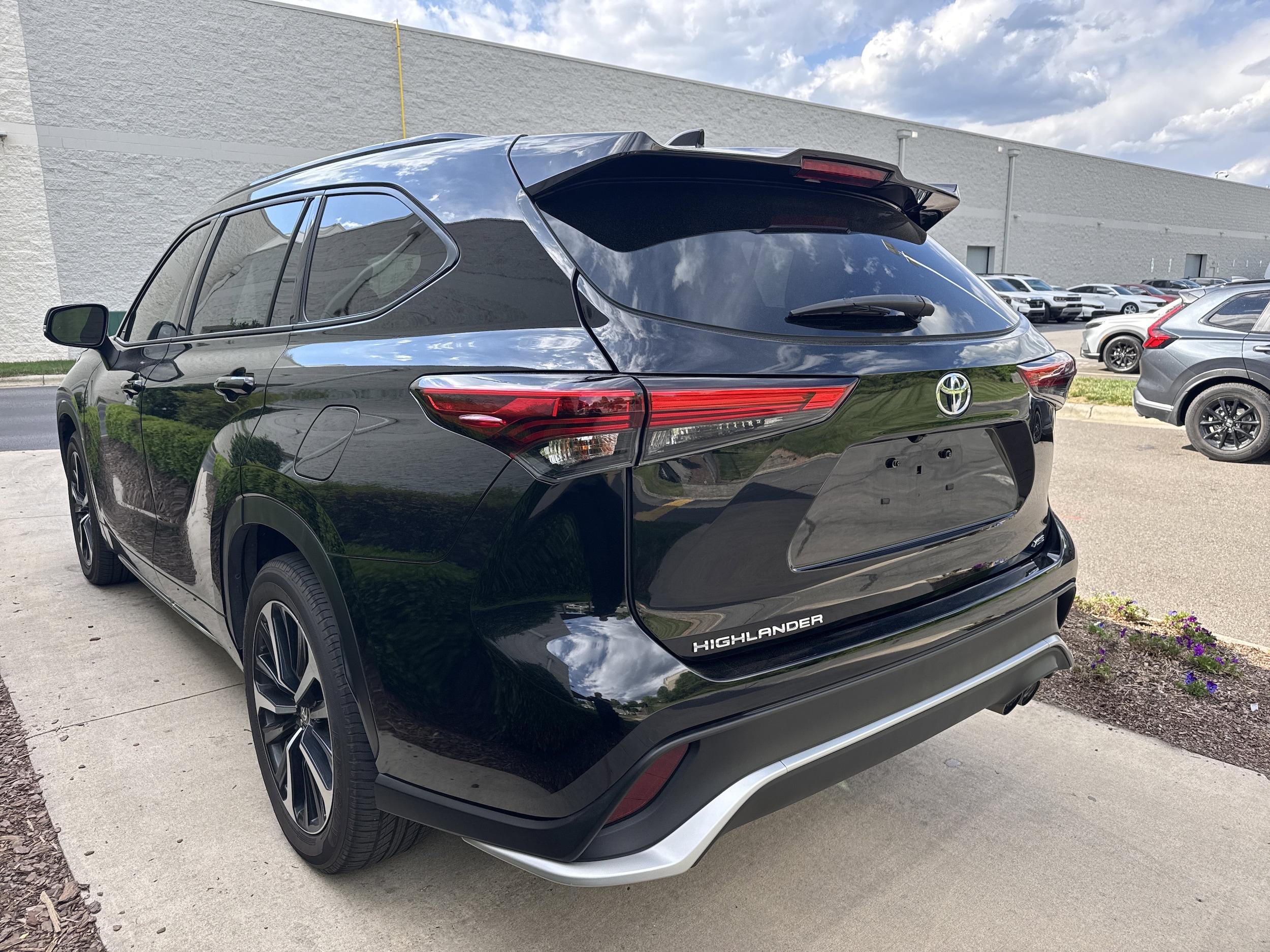 2022 Toyota Highlander XSE photo 4