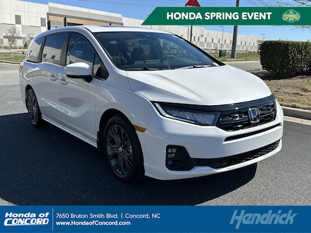 2026 Honda Odyssey Touring Minivan