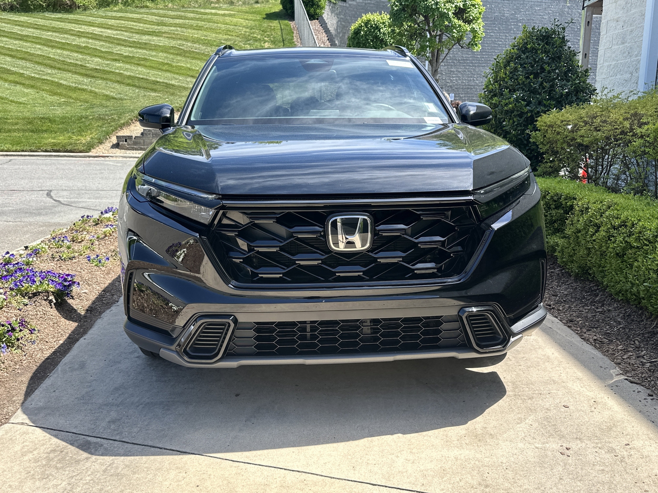 2026 Honda CR-V Hybrid Sport photo 2