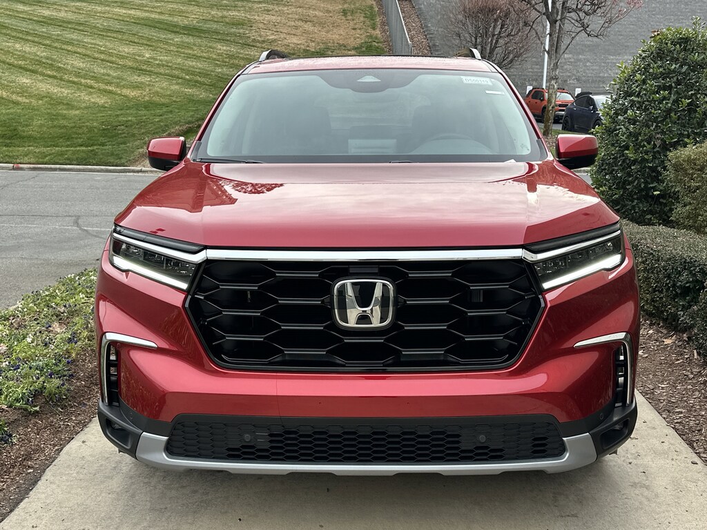 New 2025 Honda Pilot Touring SUV